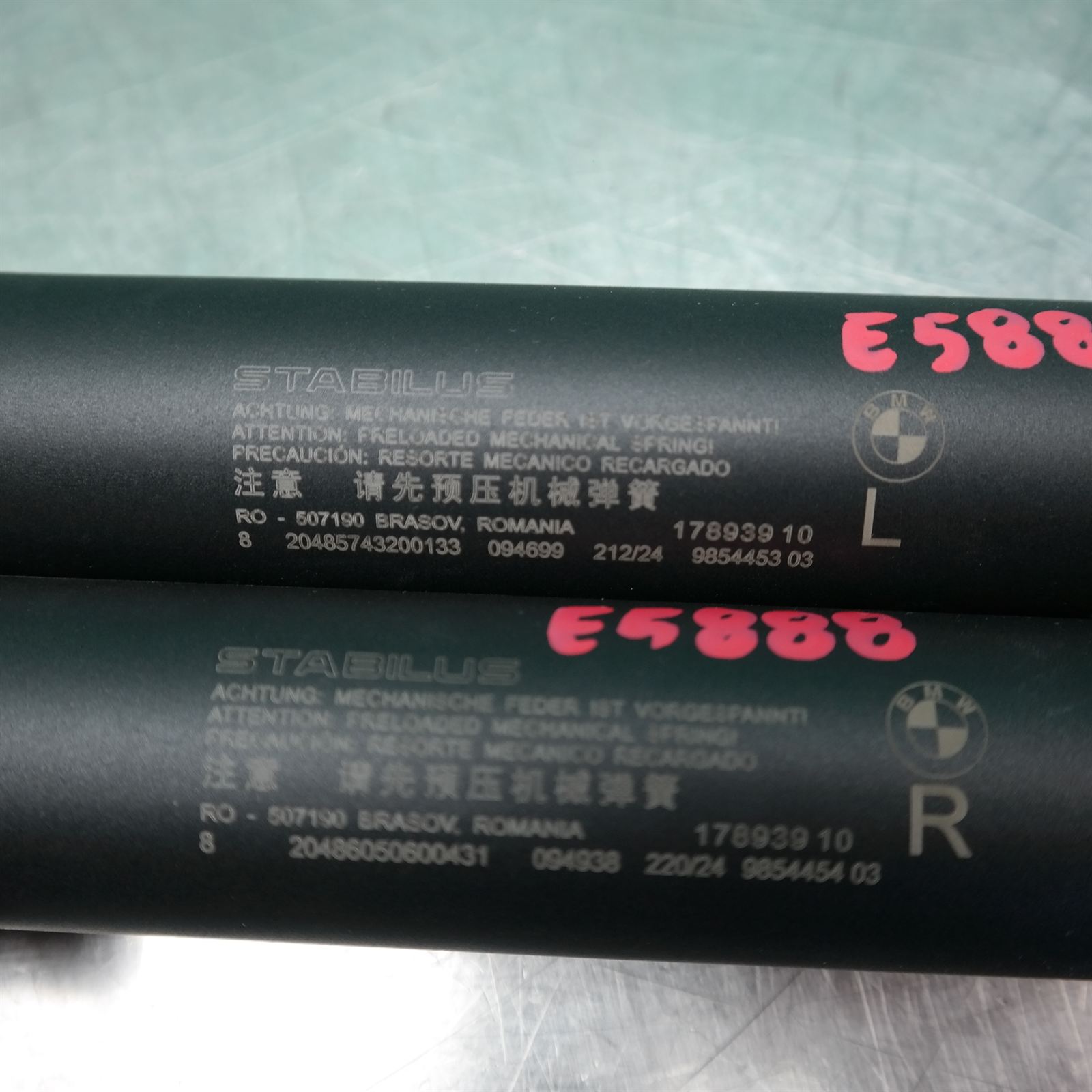 HATCH STRUT F70 (453) (454) *41-60* 3 HATCH STRUT F70 (453) (454) *41-60* - Image 3