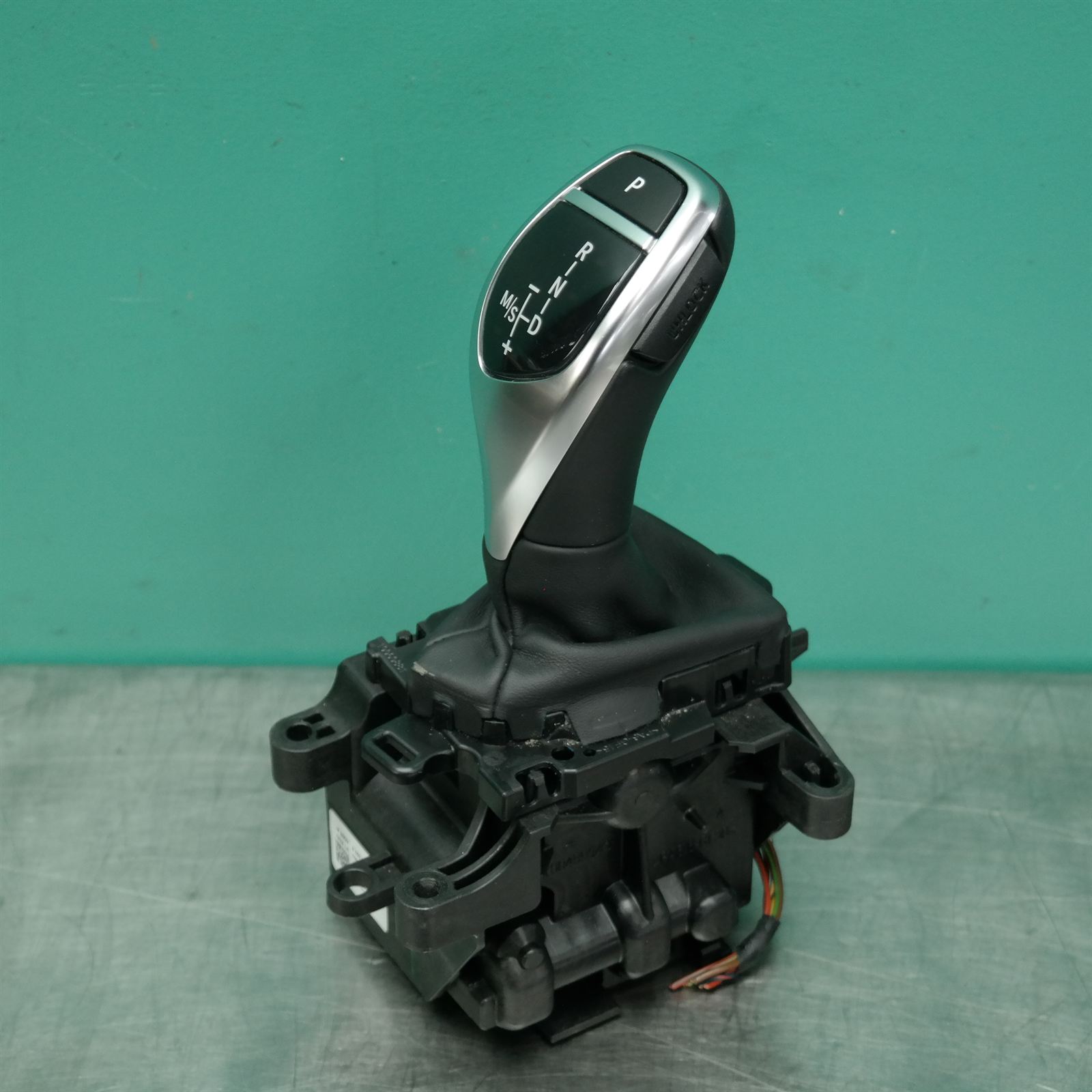 GEAR STICK/SHIFTER F30 (385) *25-15* GEAR STICK/SHIFTER F30 (385) *25-15*