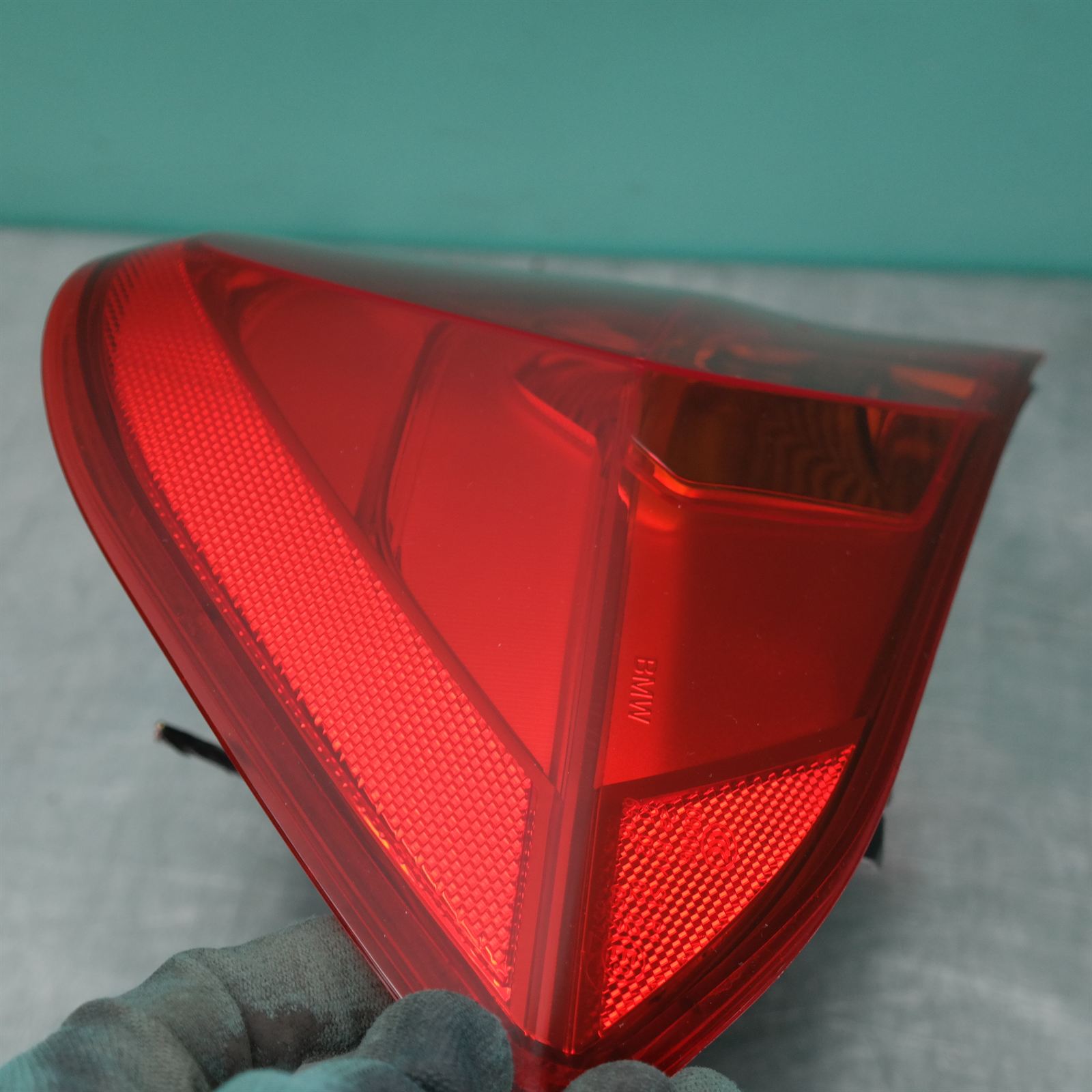 RIGHT TAILLIGHT F30/F80, NON LED TYPE, 11/11-05/15 4 RIGHT TAILLIGHT F30/F80, NON LED TYPE, 11/11-05/15 - Image 4