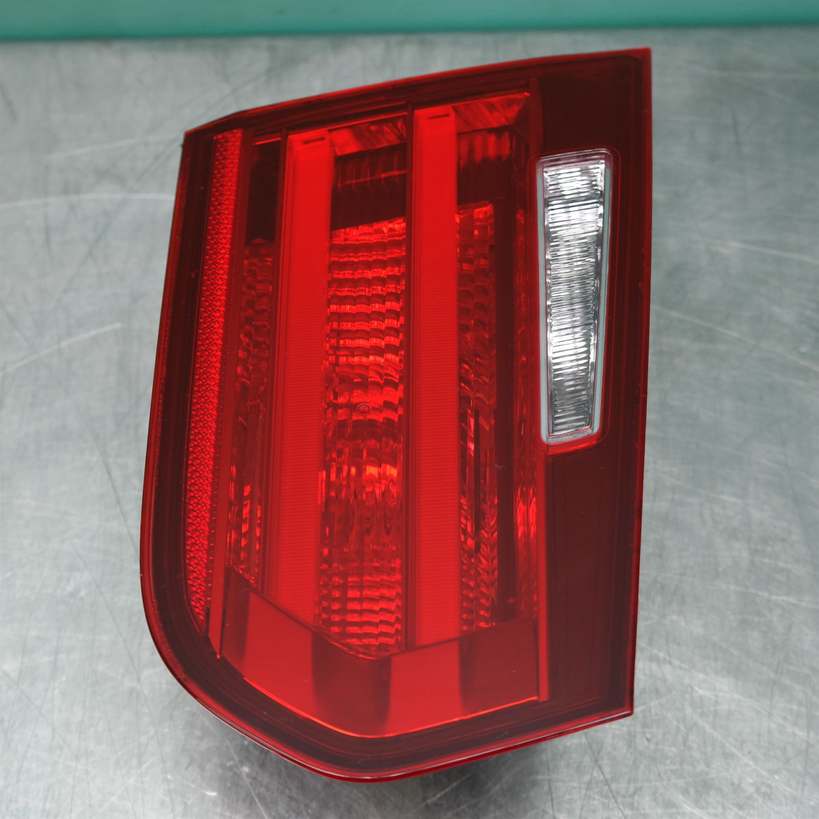 REAR GARNISH F30 (793) *63-20* L 2 REAR GARNISH F30 (793) *63-20* L - Image 2