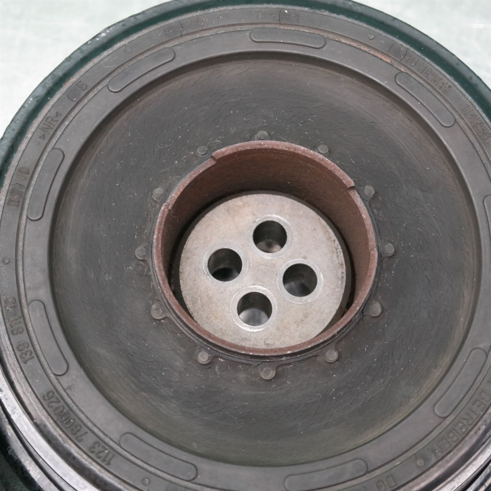 CRANKSHAFT PULLEY E70 (026) *11-18* D 3 CRANKSHAFT PULLEY E70 (026) *11-18* D - Image 3