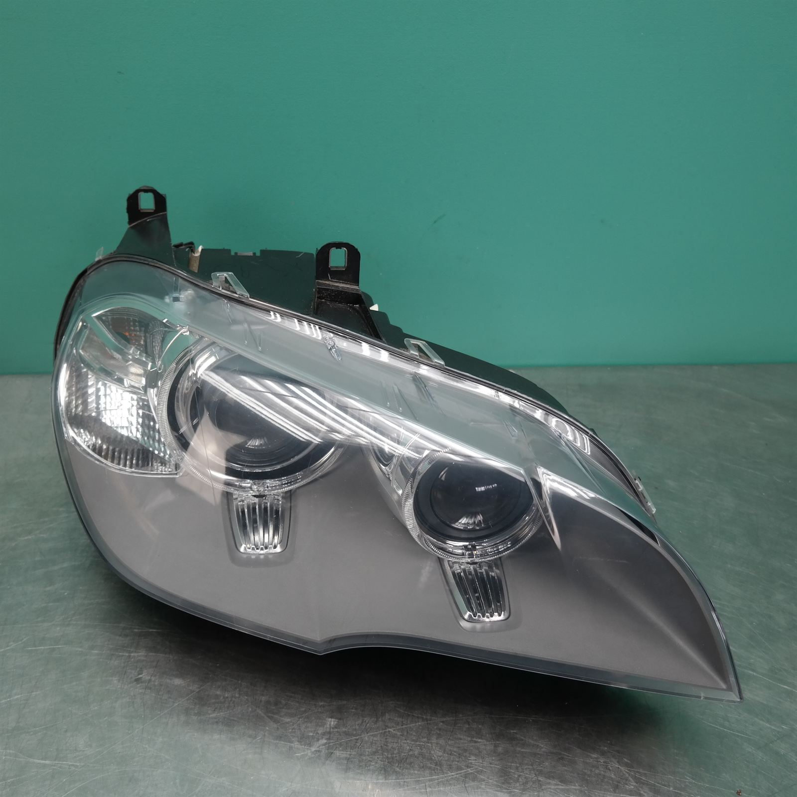 RIGHT HEADLAMP E70, XENON, NON ADAPTIVE TYPE, 04/10-06/13 RIGHT HEADLAMP E70, XENON, NON ADAPTIVE TYPE, 04/10-06/13
