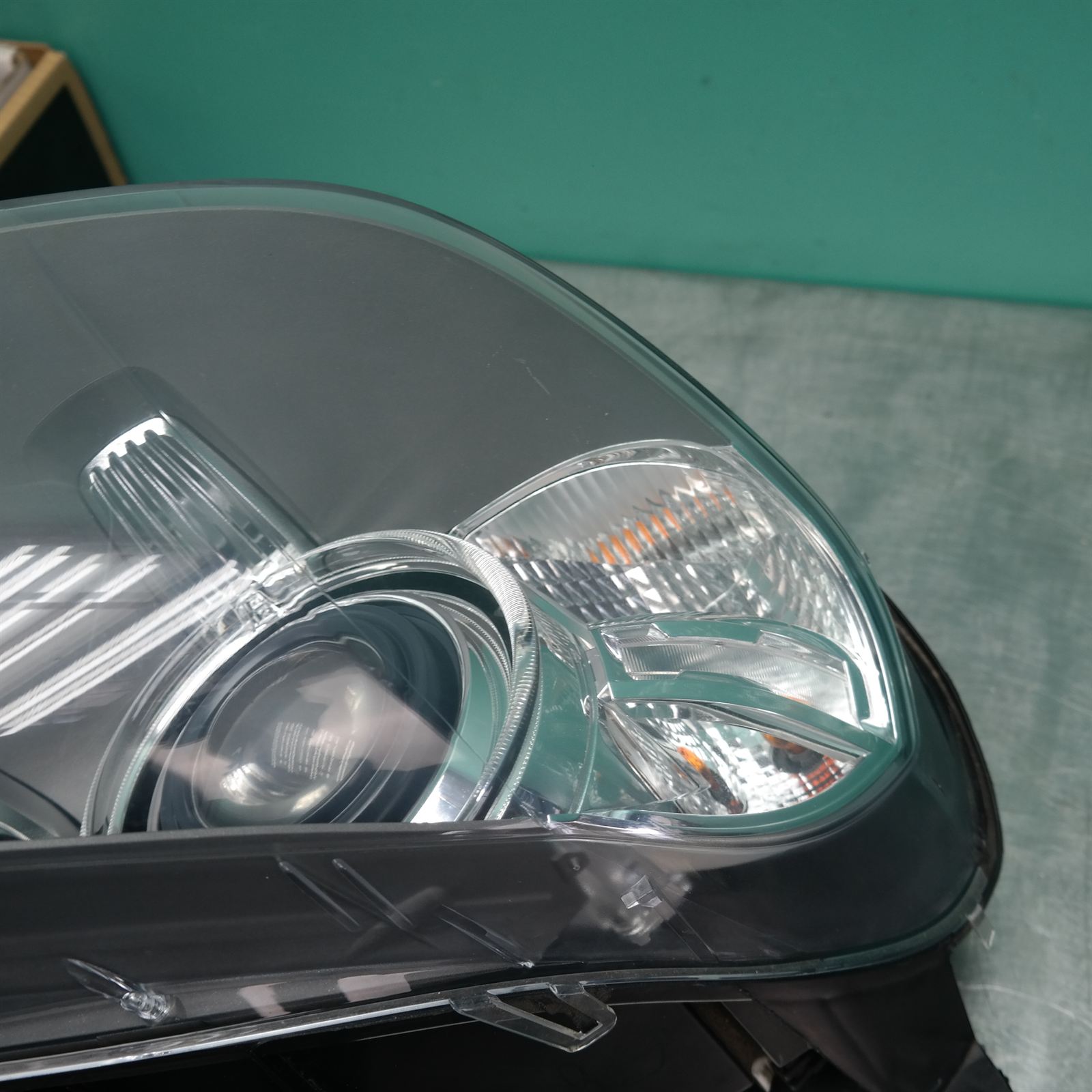 RIGHT HEADLAMP E70, XENON, NON ADAPTIVE TYPE, 04/10-06/13 4 RIGHT HEADLAMP E70, XENON, NON ADAPTIVE TYPE, 04/10-06/13 - Image 4