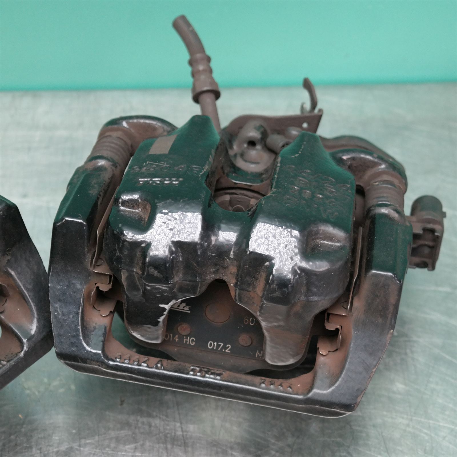 CALIPER F12 Rear (693) (694) *34-10* 3 CALIPER F12 Rear (693) (694) *34-10* - Image 3