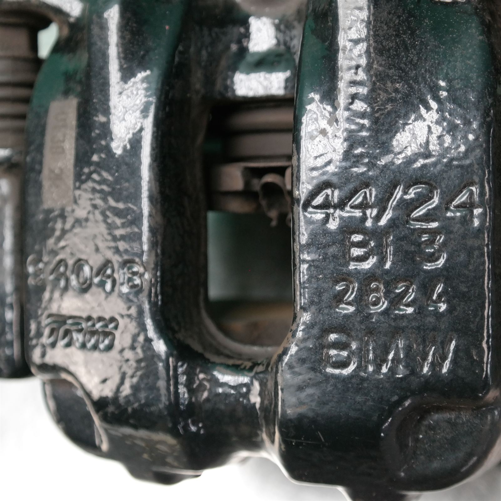 CALIPER F12 Rear (693) (694) *34-10* 6 CALIPER F12 Rear (693) (694) *34-10* - Image 6