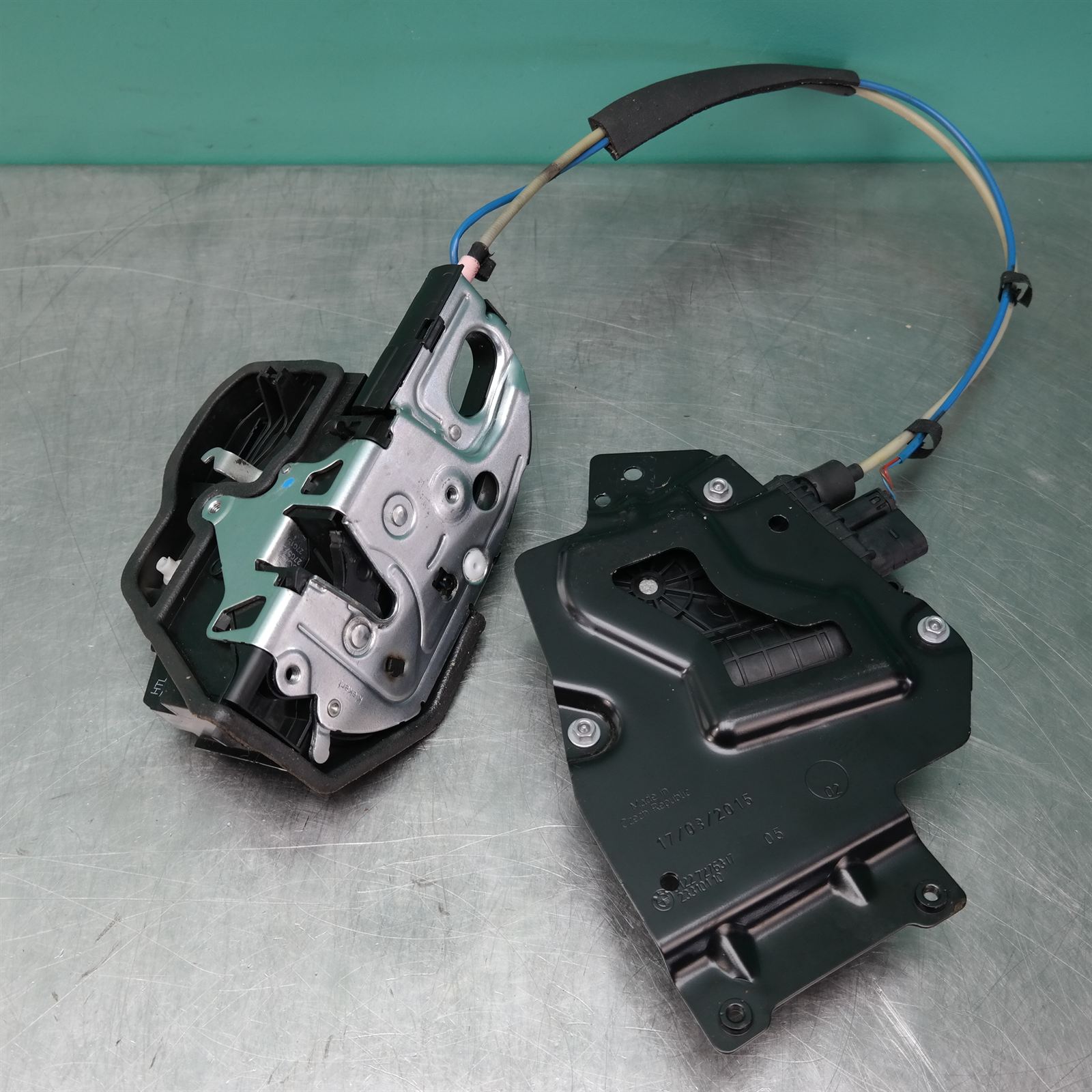 LOCK MECHANISM F12 # Door lock # (E51) *51-10* LHR soft close 2 LOCK MECHANISM F12 # Door lock # (E51) *51-10* LHR soft close - Image 2