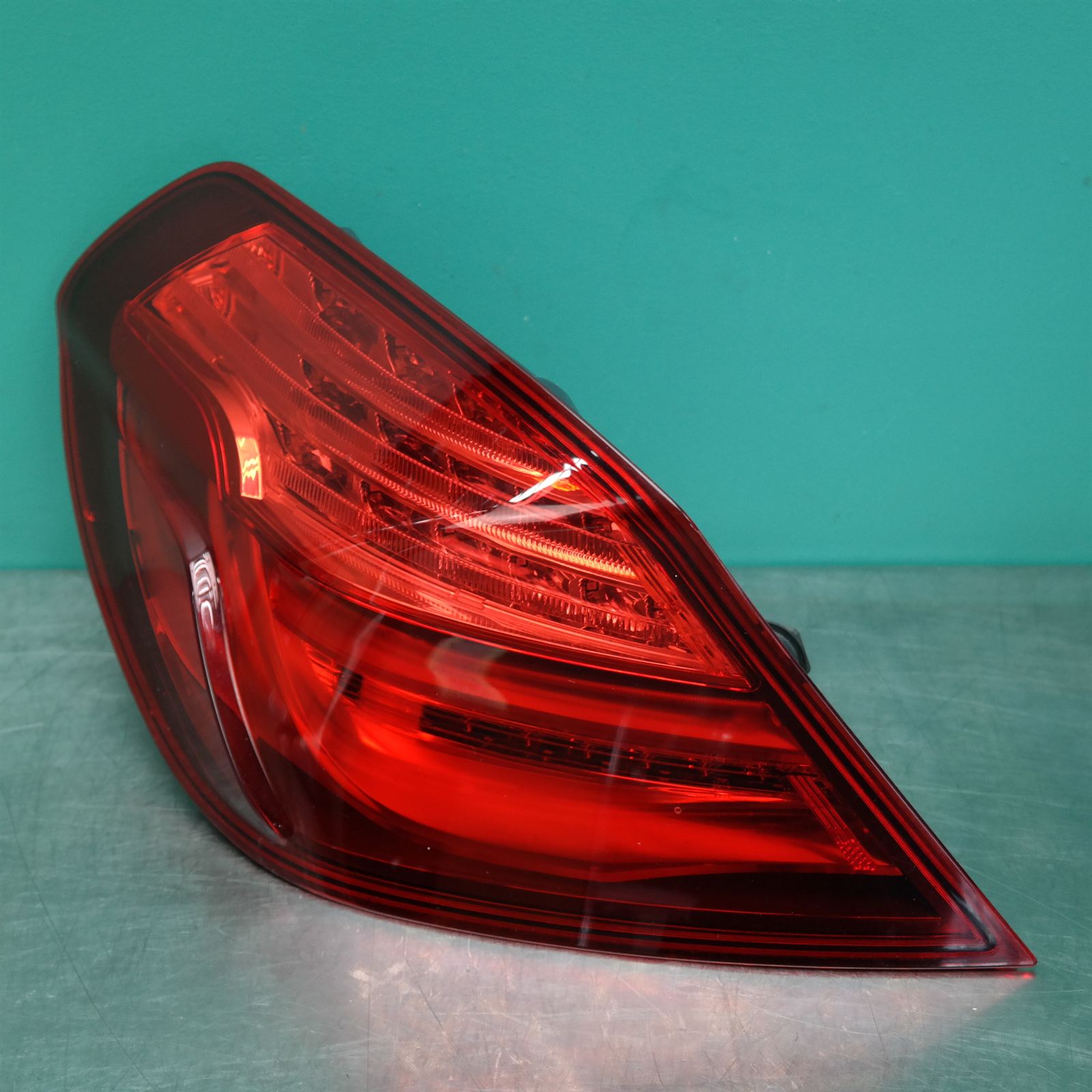 LEFT TAILLIGHT F12/F13/F06, 05/11-12/18 LEFT TAILLIGHT F12/F13/F06, 05/11-12/18