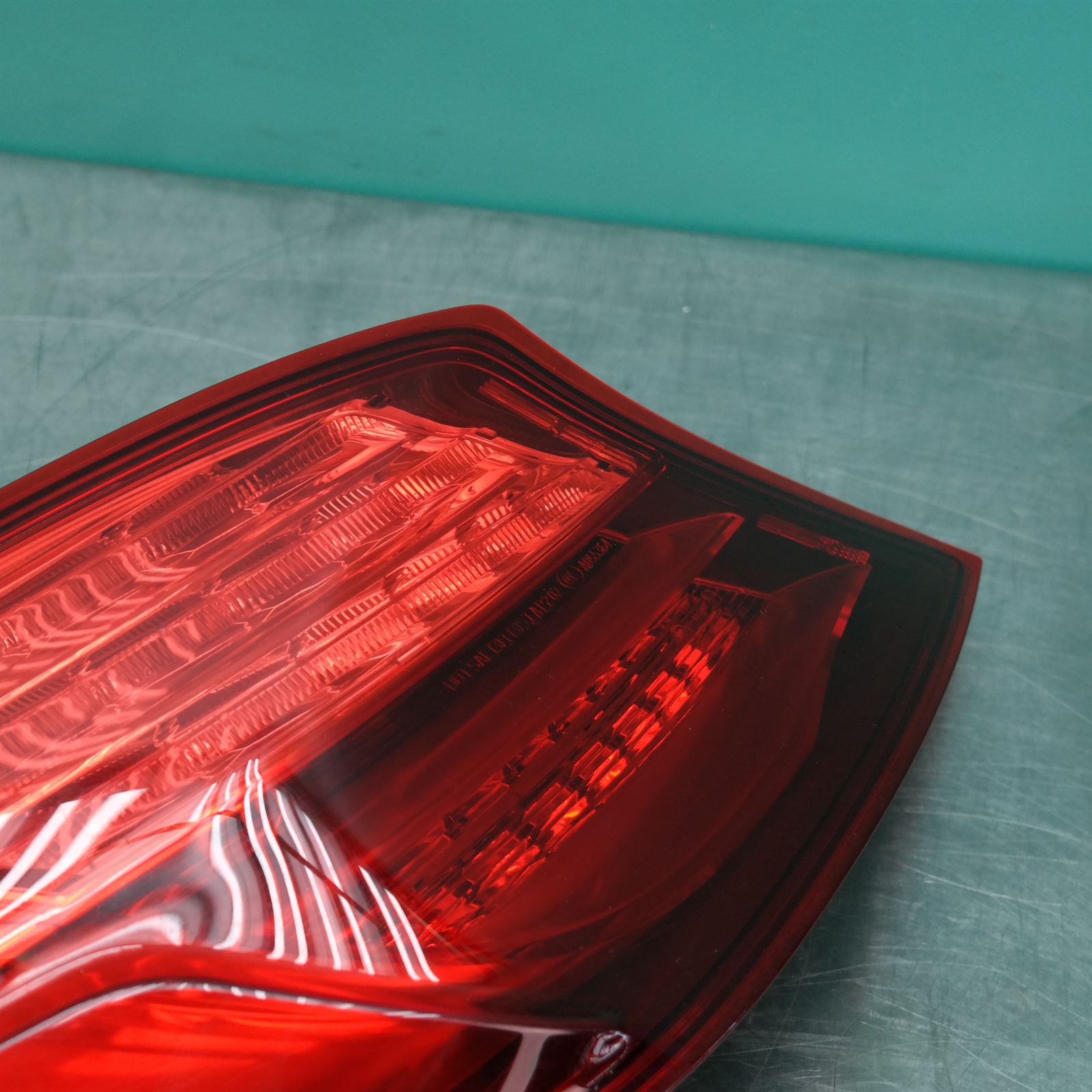 LEFT TAILLIGHT F12/F13/F06, 05/11-12/18 2 LEFT TAILLIGHT F12/F13/F06, 05/11-12/18 - Image 2