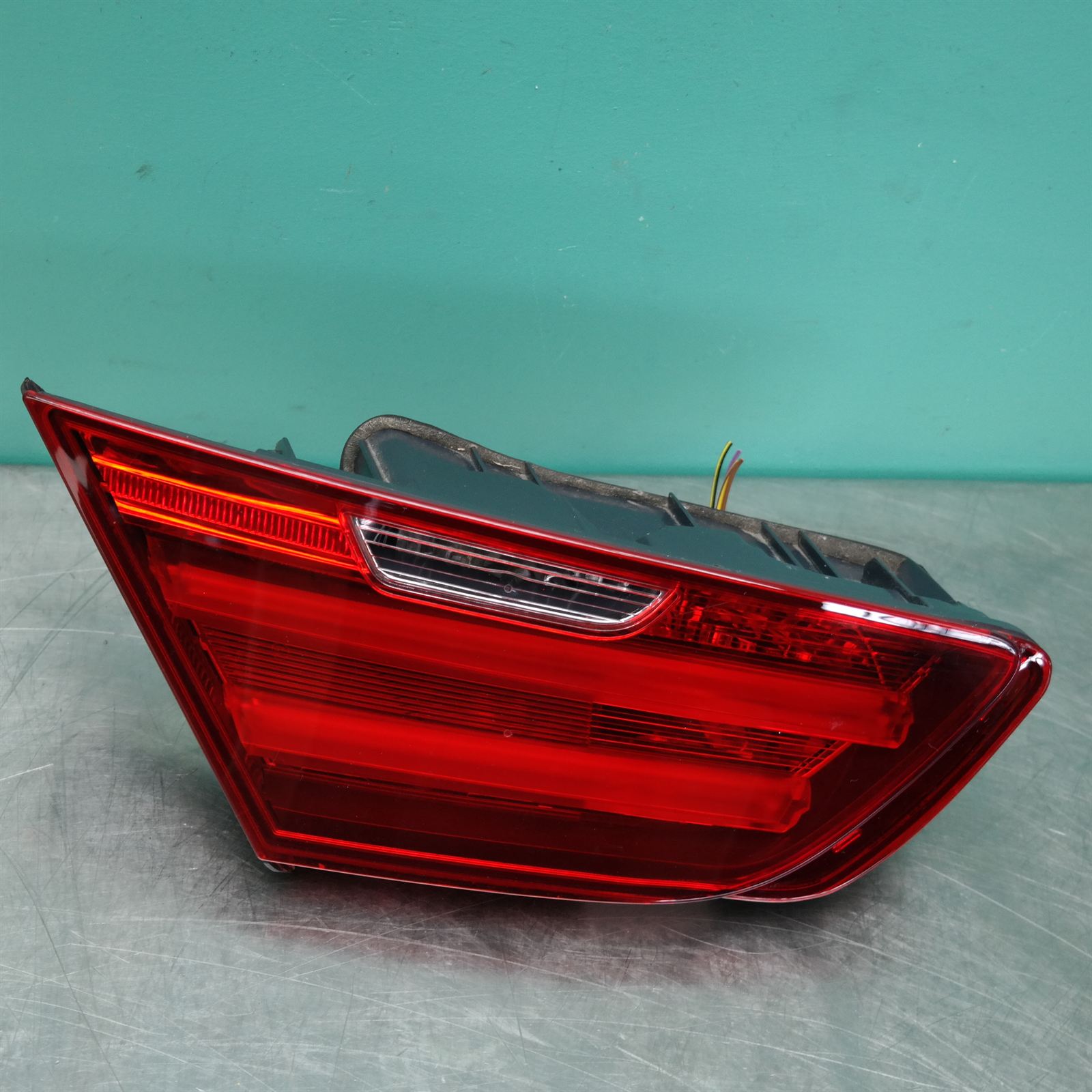 REAR GARNISH F11 (579) *63-20* L REAR GARNISH F11 (579) *63-20* L