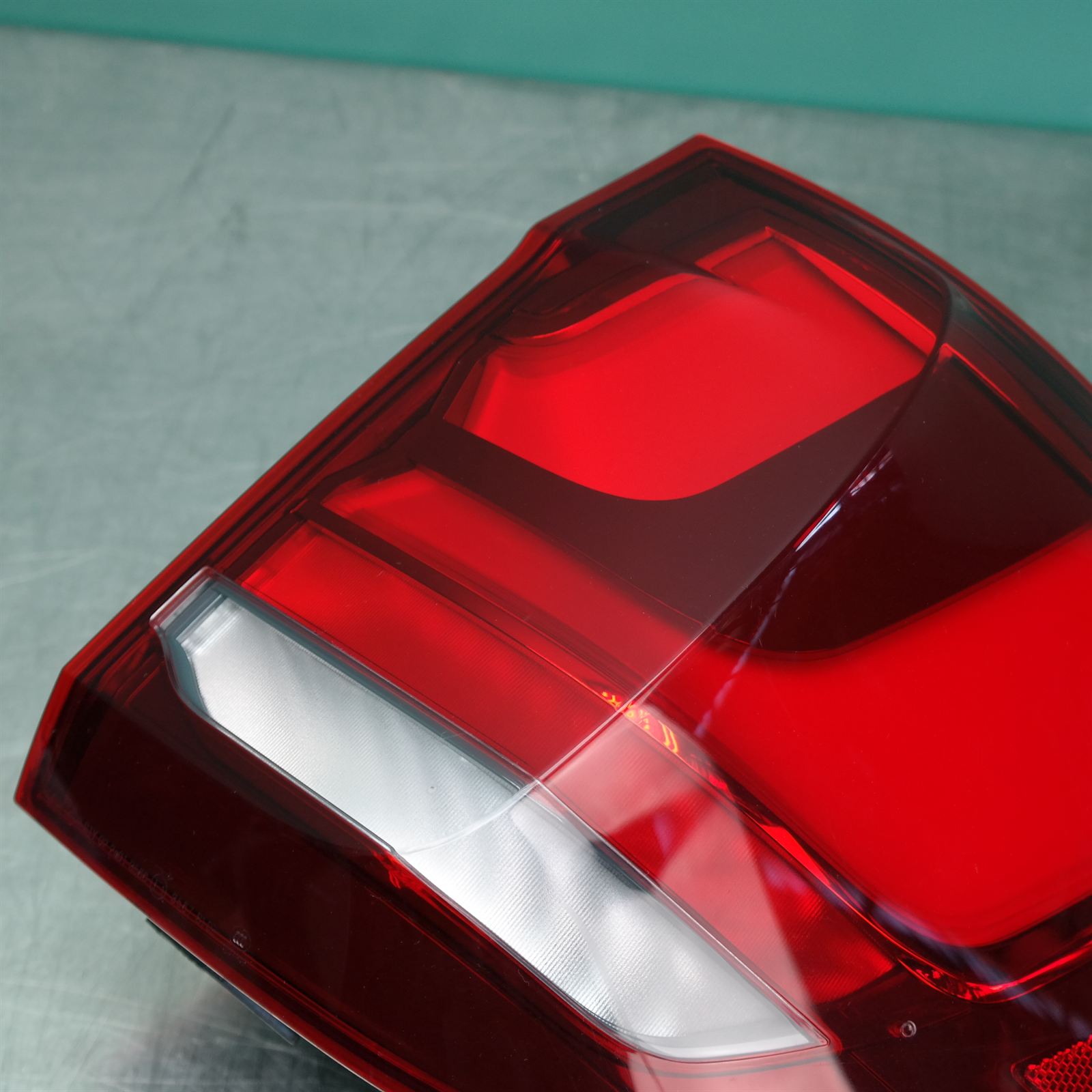 RIGHT TAILLIGHT F15/F85, 09/13-07/18 3 RIGHT TAILLIGHT F15/F85, 09/13-07/18 - Image 3