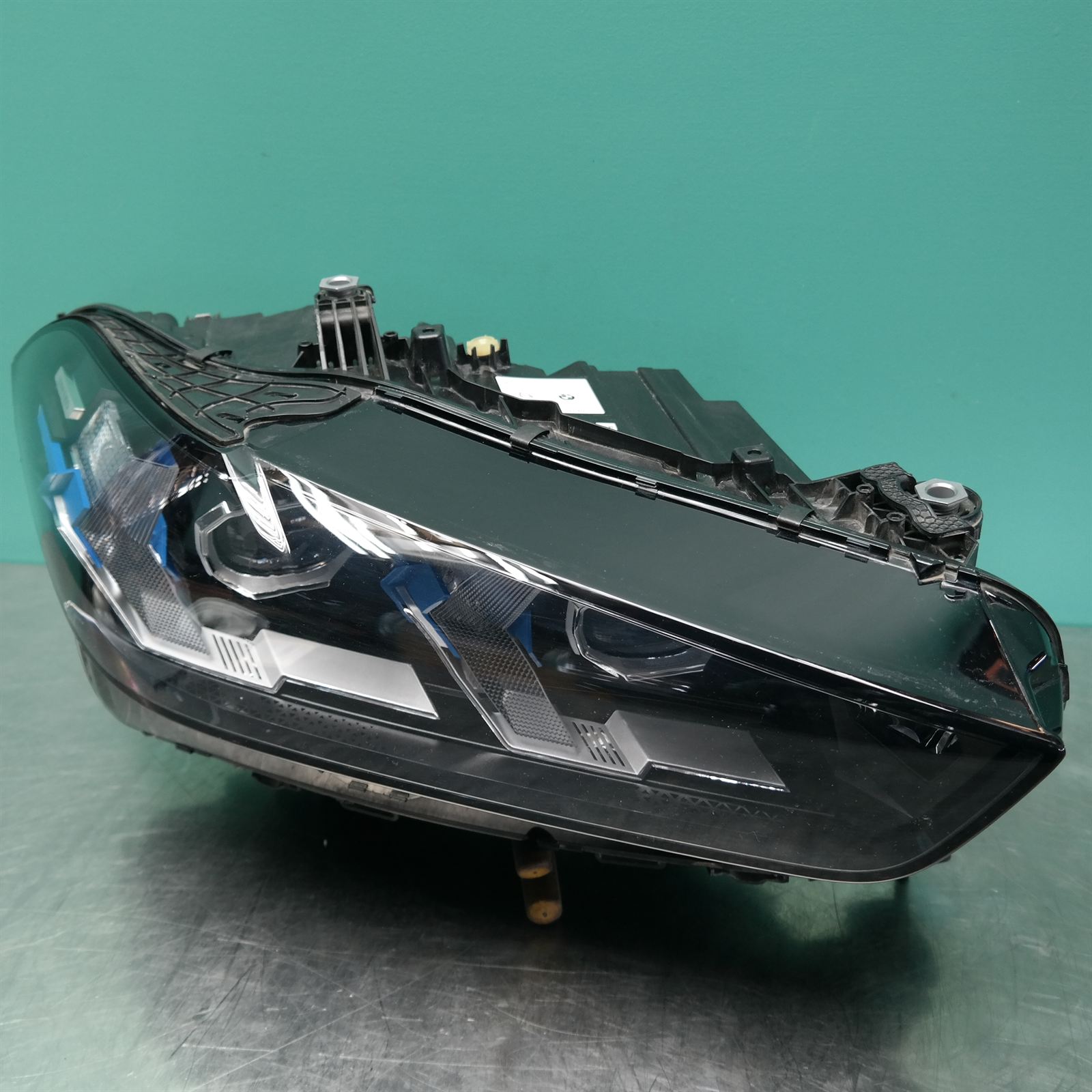 RIGHT HEADLAMP G05/F95, W/ LED, ADAPTIVE TYPE, SHADOW LINE, 03/23- RIGHT HEADLAMP G05/F95, W/ LED, ADAPTIVE TYPE, SHADOW LINE, 03/23-