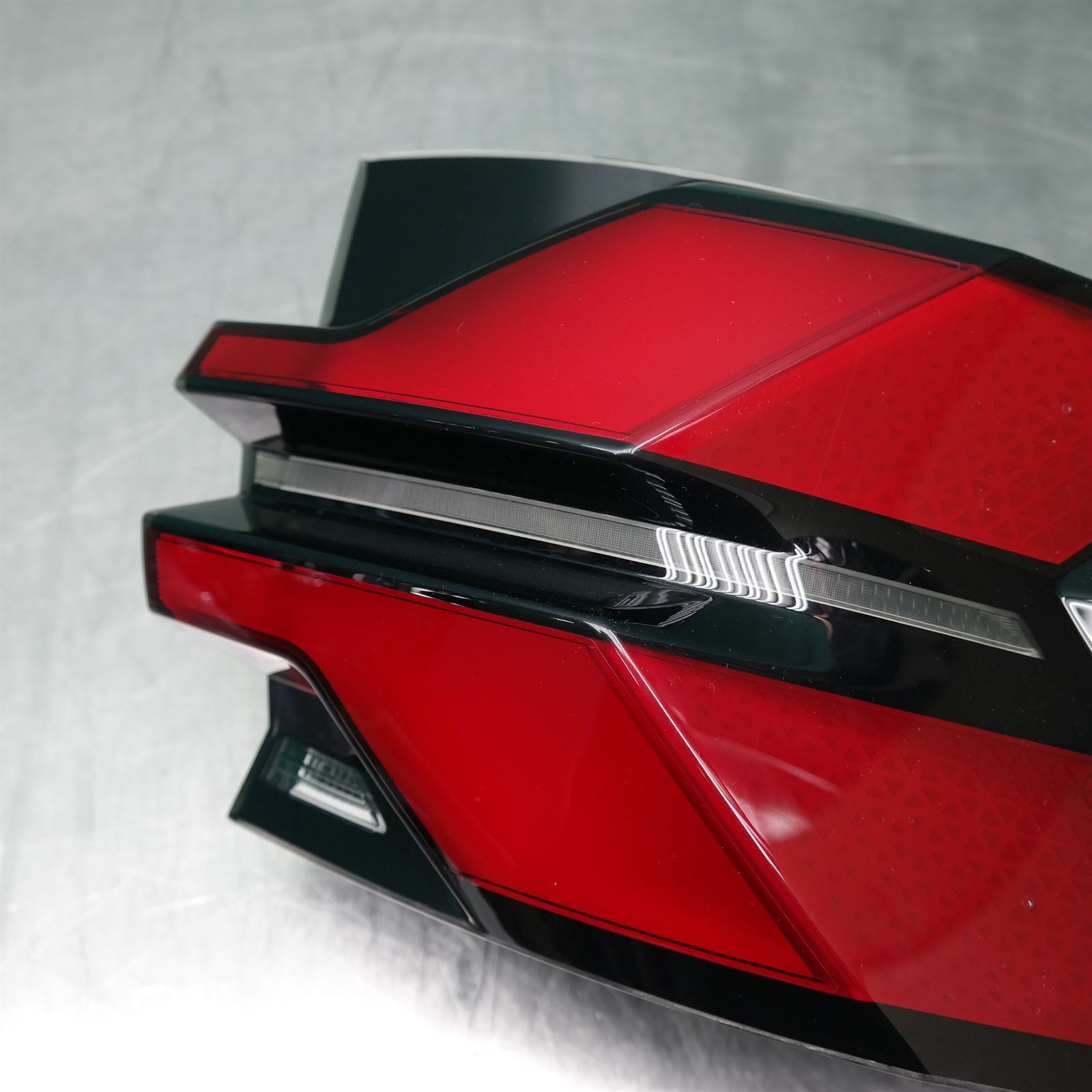 RIGHT TAILLIGHT G05/F95, IN BODY, LED TYPE, 03/23- 4 RIGHT TAILLIGHT G05/F95, IN BODY, LED TYPE, 03/23- - Image 4