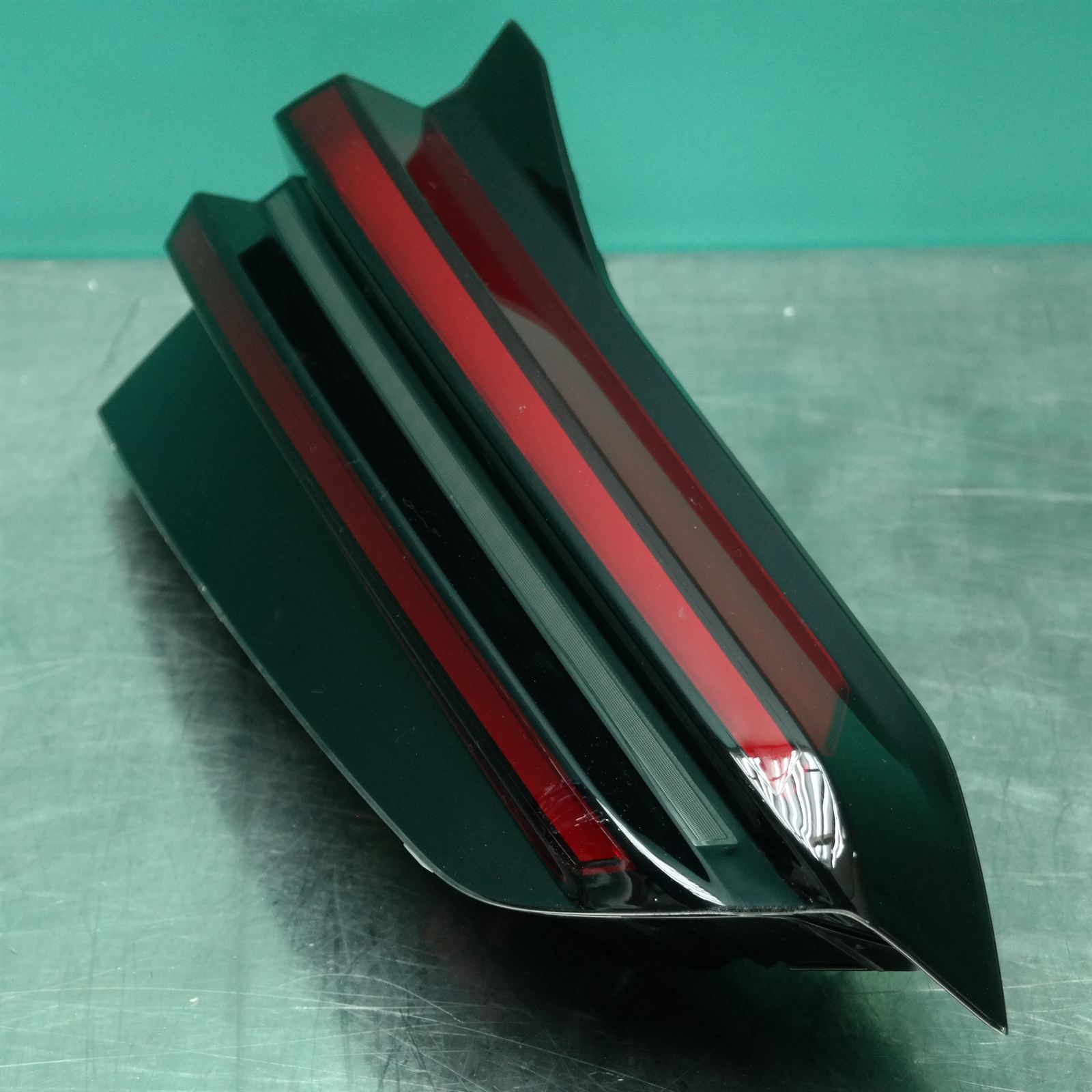 REAR GARNISH G05 (EC2) *63-20* R 2 REAR GARNISH G05 (EC2) *63-20* R - Image 2