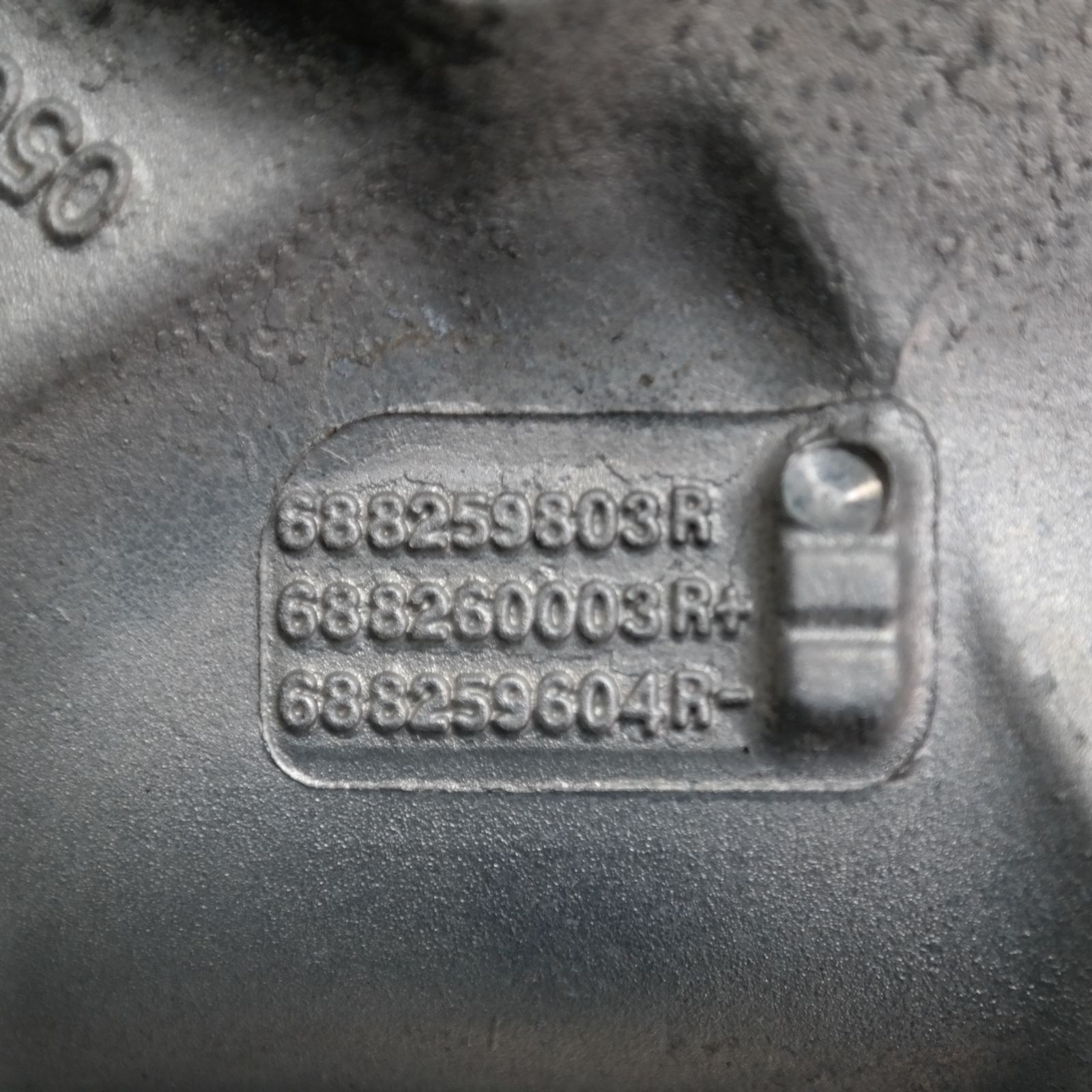 RIGHT FRONT HUB ASSEMBLY G01 (598) *31-10* 5 RIGHT FRONT HUB ASSEMBLY G01 (598) *31-10* - Image 5