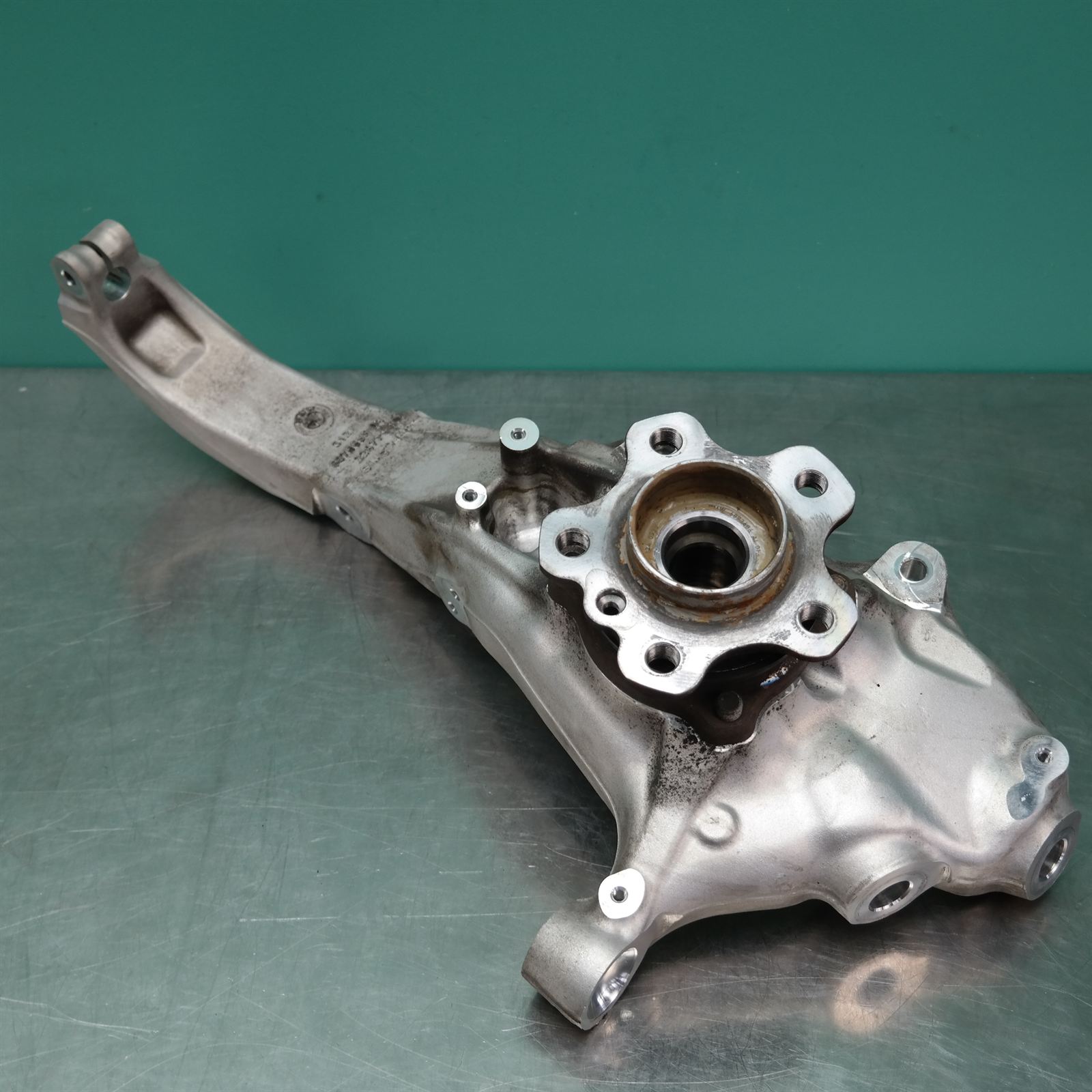 LEFT FRONT HUB ASSEMBLY G05 (655) *31-10* LEFT FRONT HUB ASSEMBLY G05 (655) *31-10*