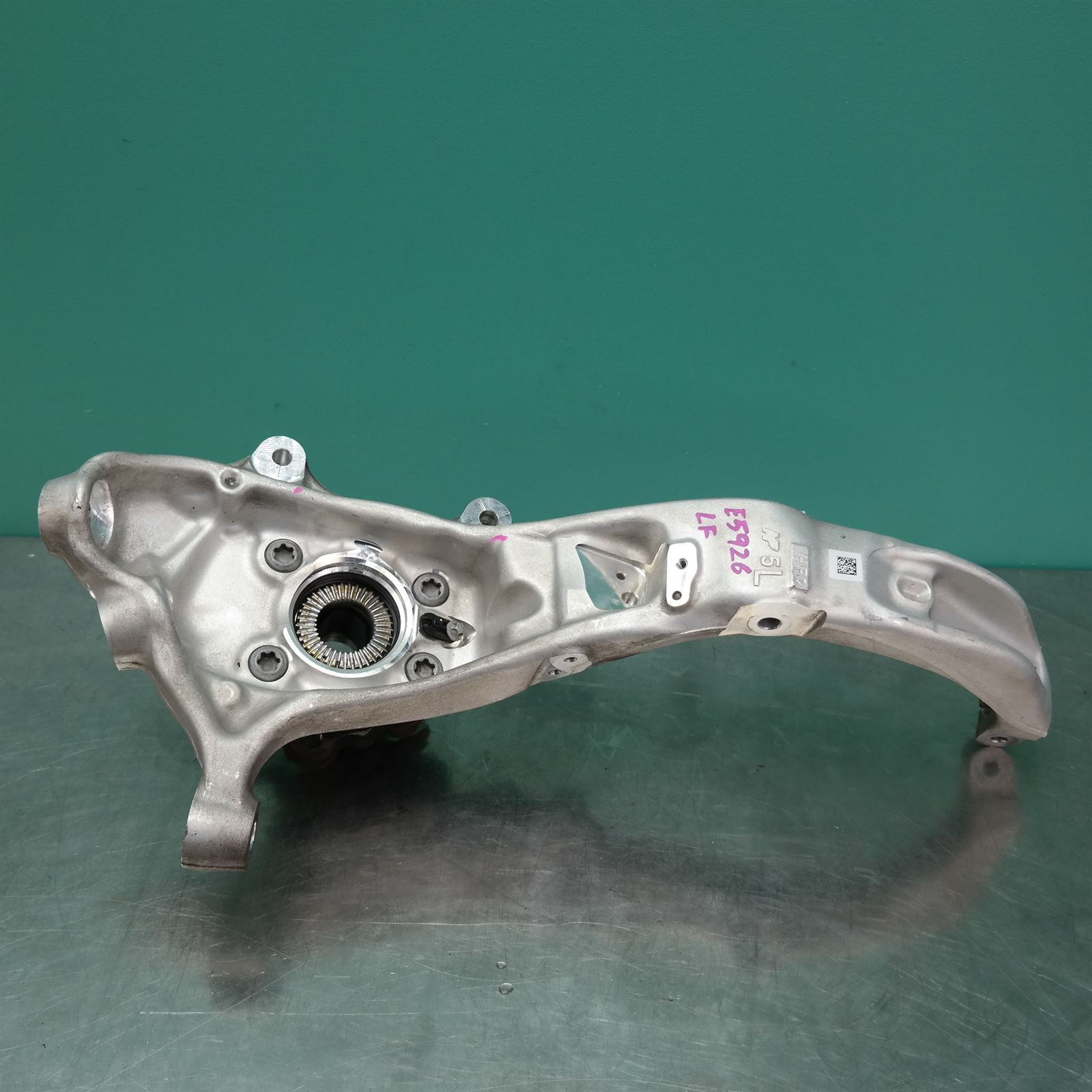 LEFT FRONT HUB ASSEMBLY G05 (655) *31-10* 3 LEFT FRONT HUB ASSEMBLY G05 (655) *31-10* - Image 3