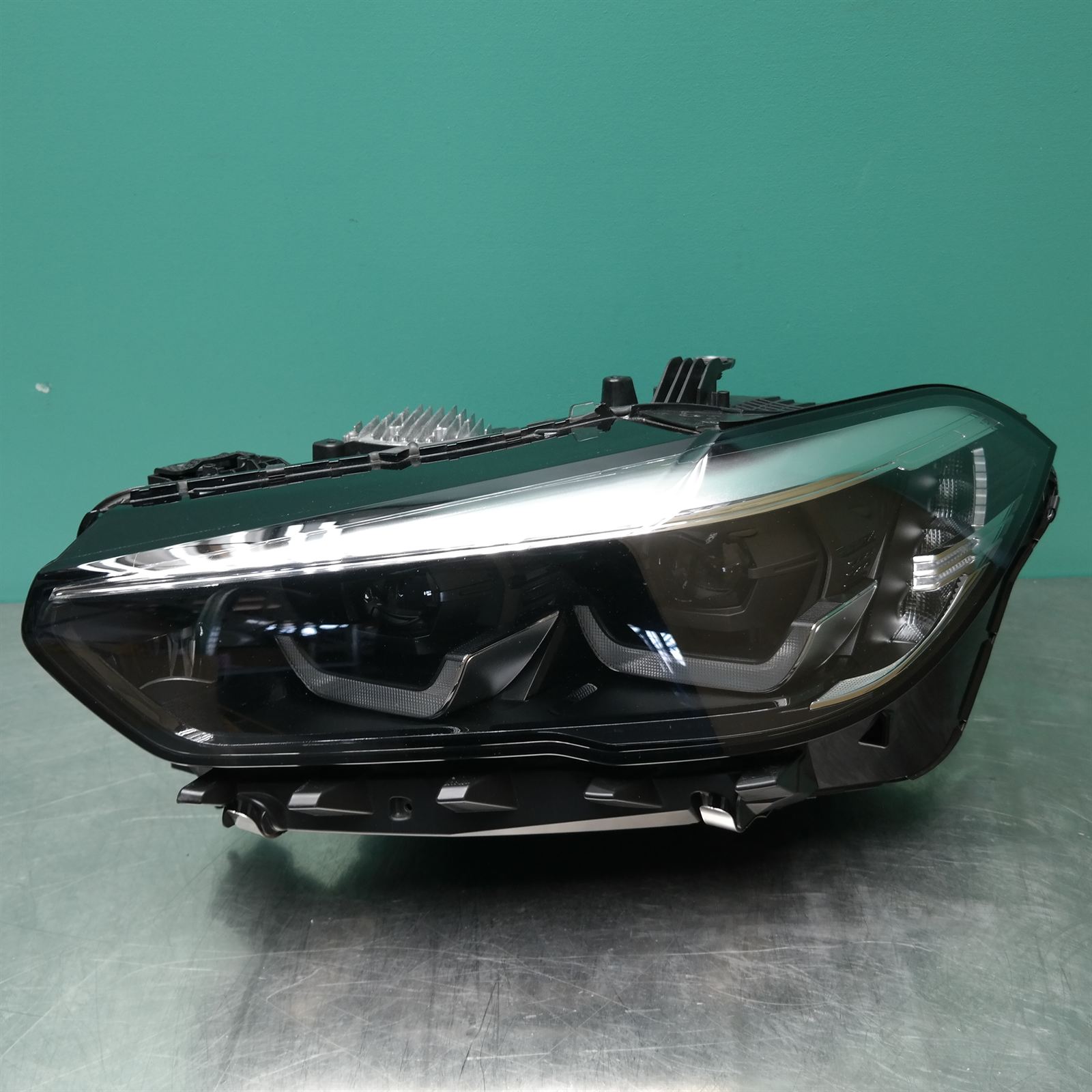 LEFT HEADLAMP G05, NON LASER LED TYPE, 08/18-02/23 LEFT HEADLAMP G05, NON LASER LED TYPE, 08/18-02/23