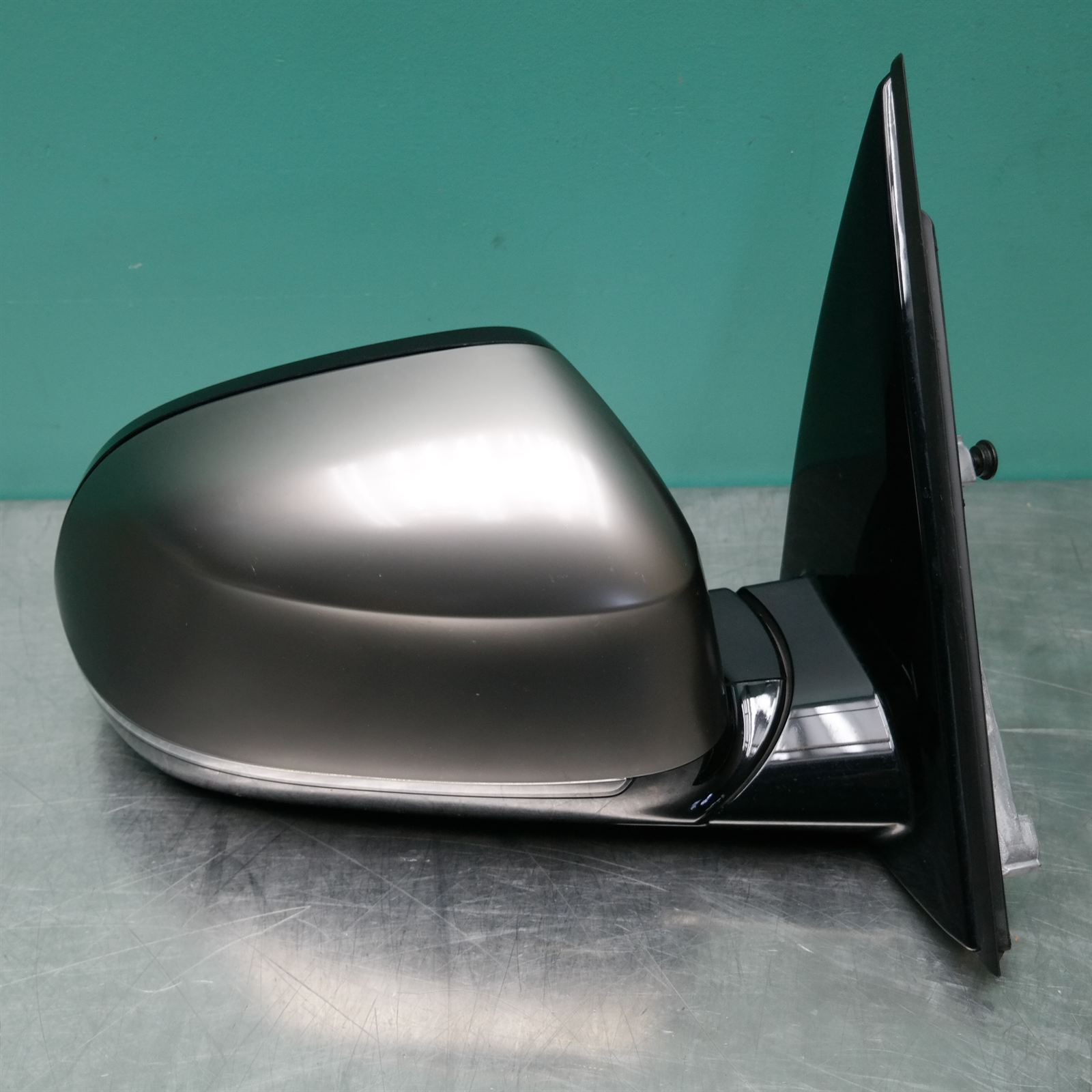RIGHT DOOR MIRROR G01 (712) *51-07* RIGHT DOOR MIRROR G01 (712) *51-07*
