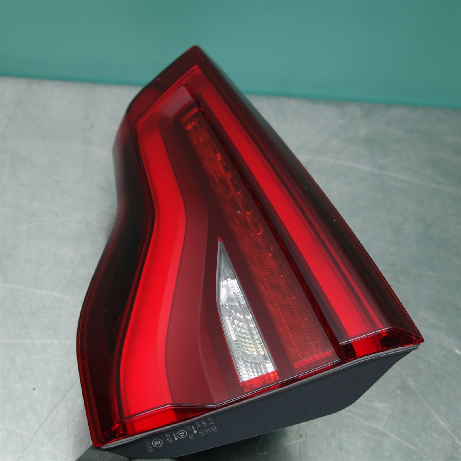 REAR GARNISH G01 (378) *63-20* R 3 REAR GARNISH G01 (378) *63-20* R - Image 3