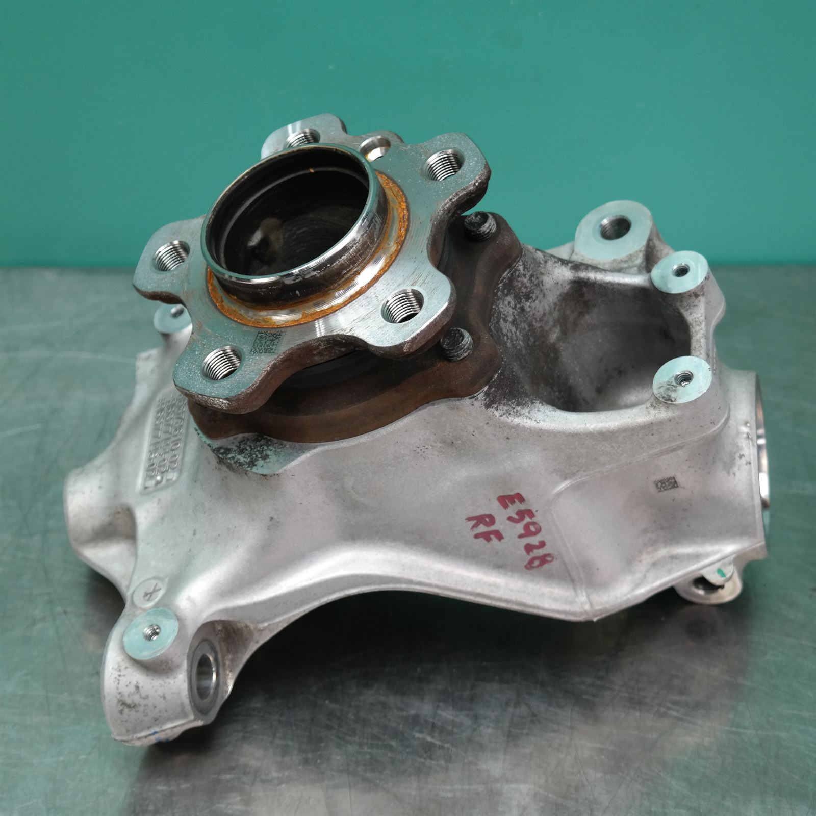 RIGHT FRONT HUB ASSEMBLY G20 (610) *31-10* 4 RIGHT FRONT HUB ASSEMBLY G20 (610) *31-10* - Image 4