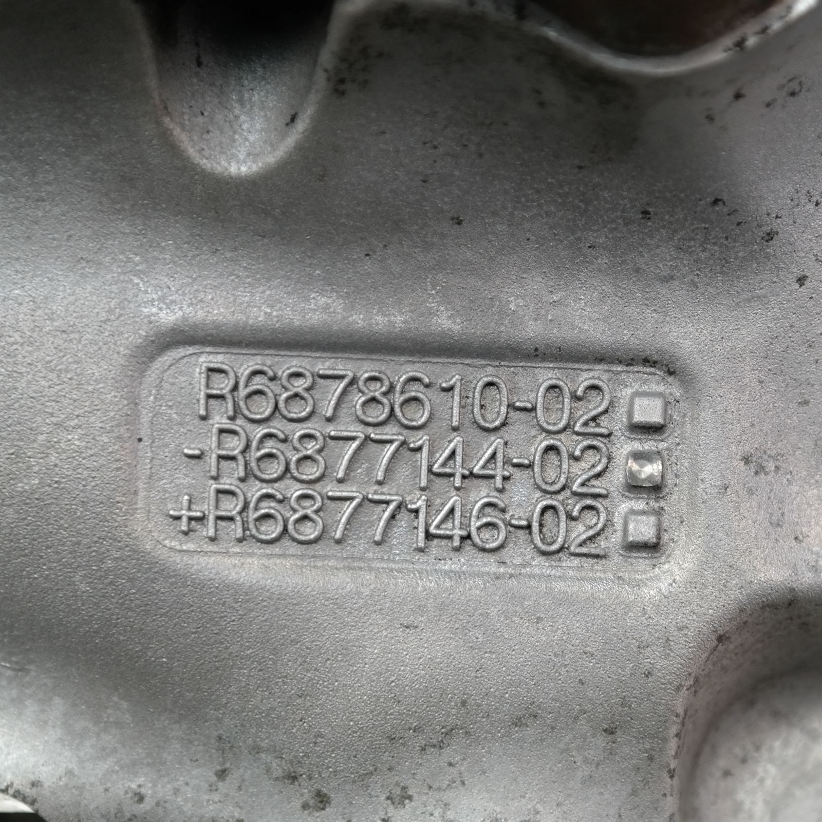 RIGHT FRONT HUB ASSEMBLY G20 (610) *31-10* 6 RIGHT FRONT HUB ASSEMBLY G20 (610) *31-10* - Image 6